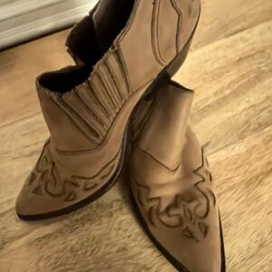 Circle S boot shoes - brown suede - size 7
